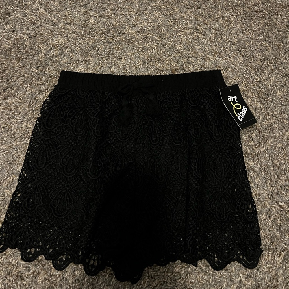 Art class shorts